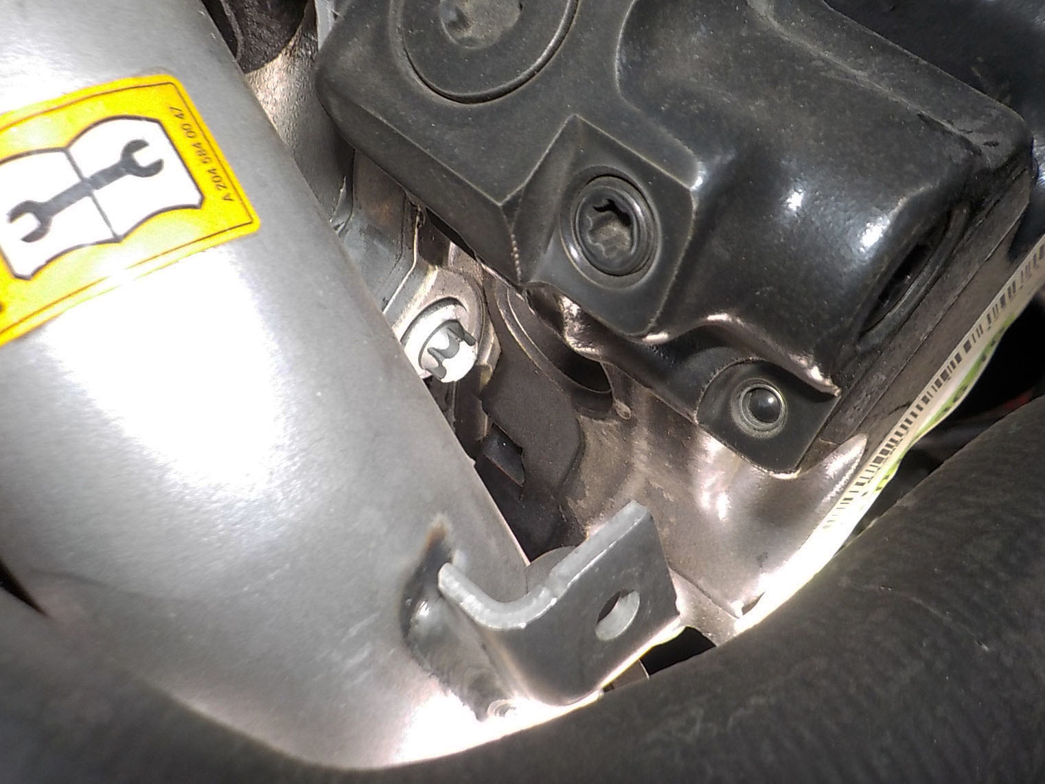 メルセデスベンツG350d 燃料漏れからエンジンのパワーとトルクが無い